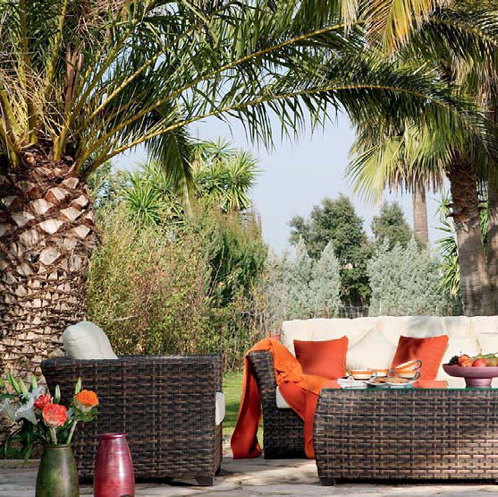 Samoa Outdoor Lounge Chair with Cushions Dark Brown Wicker